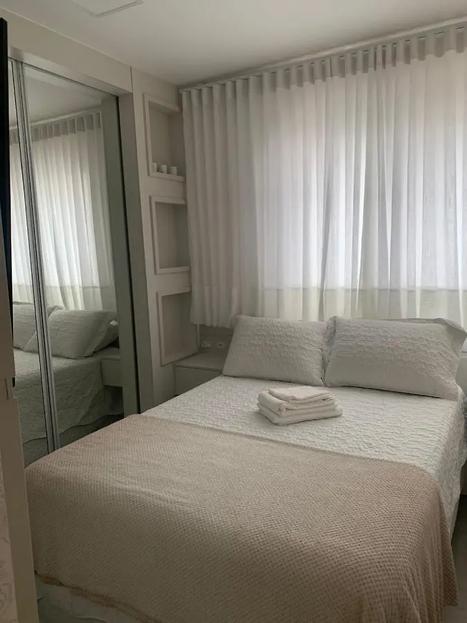 Encantos Dos Mares - Apartamento 5 - Balneário Camboriú