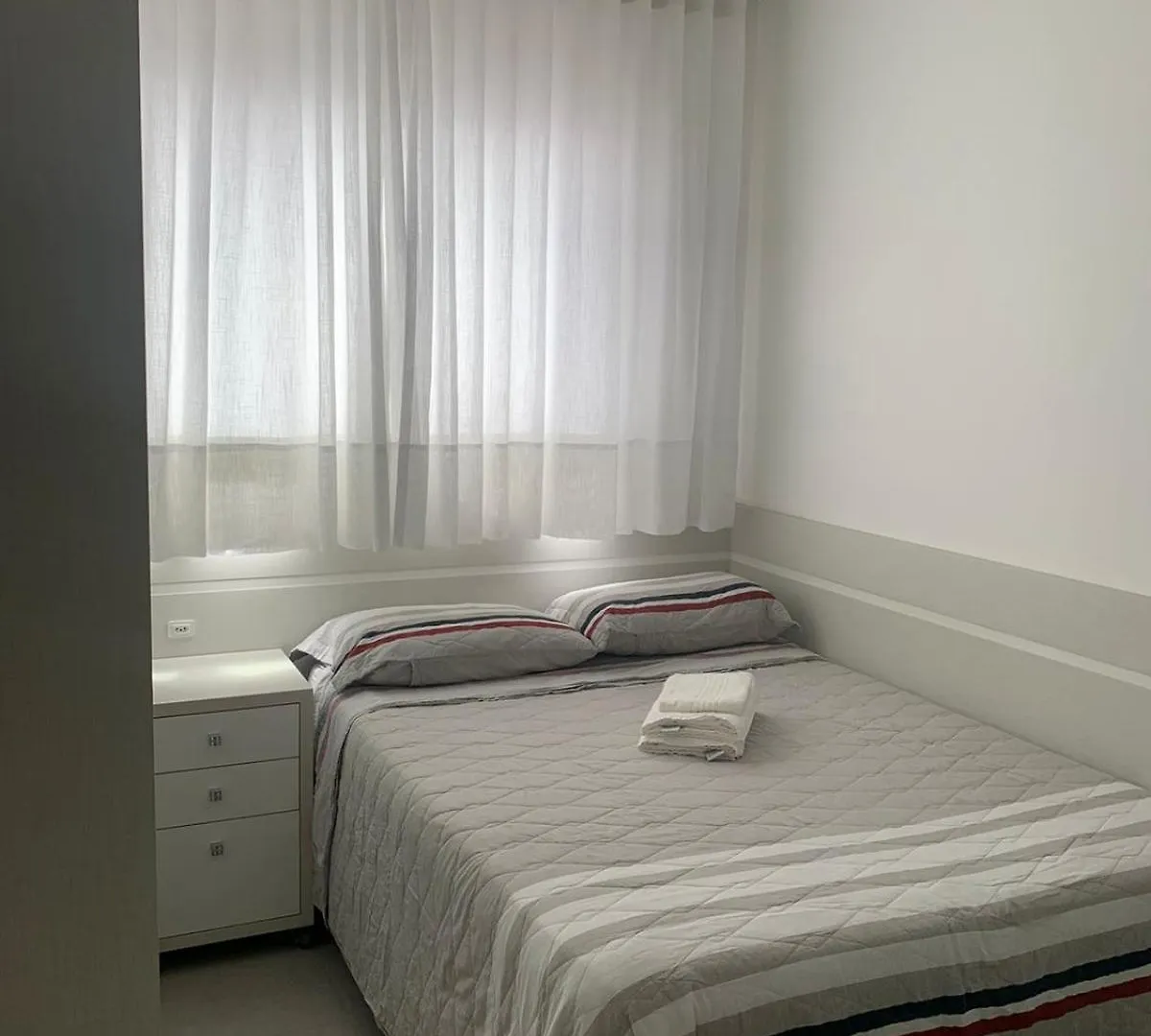 Encantos Dos Mares - Apartamento 5 - Balneário Camboriú Appartement